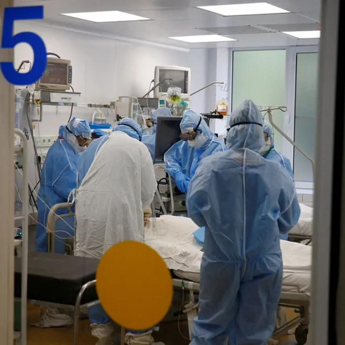 В ковидных госпиталях края 111 человек находятся на аппаратах искусственной вентиляции легких