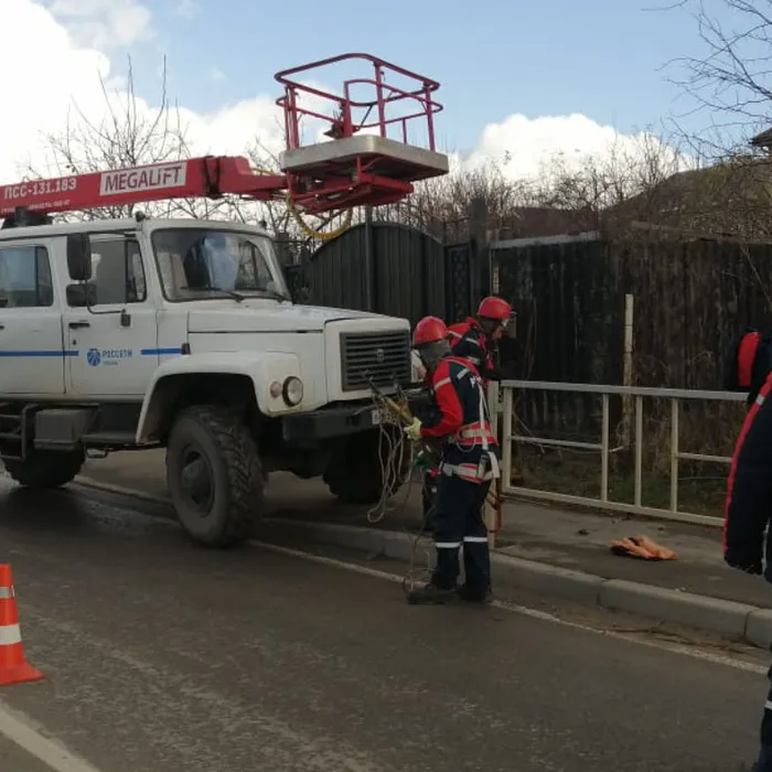 Энергетики устраняют последствия непогоды в Новопокровском, Белоглинском и Тихорецком районах Кубани